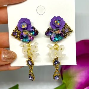 RETRO STYLE CRYSTAL HEART & FLOWER EARRINGS